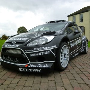 fiestaRS_wrc_black_02.jpg