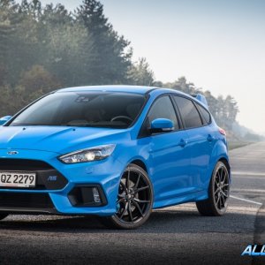 2016-Ford-Focus-RS-115-876x535.jpg