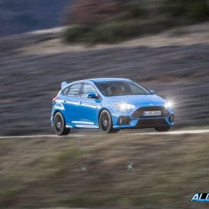 2016-Ford-Focus-RS-116-876x5351.jpg