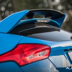 2016-Ford-Focus-RS-123-876x535.jpg